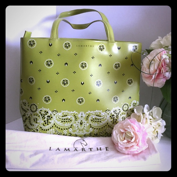 🌸LAMARTHE PARIS LIME GREEN LEATHER TOTE EUC!🌸